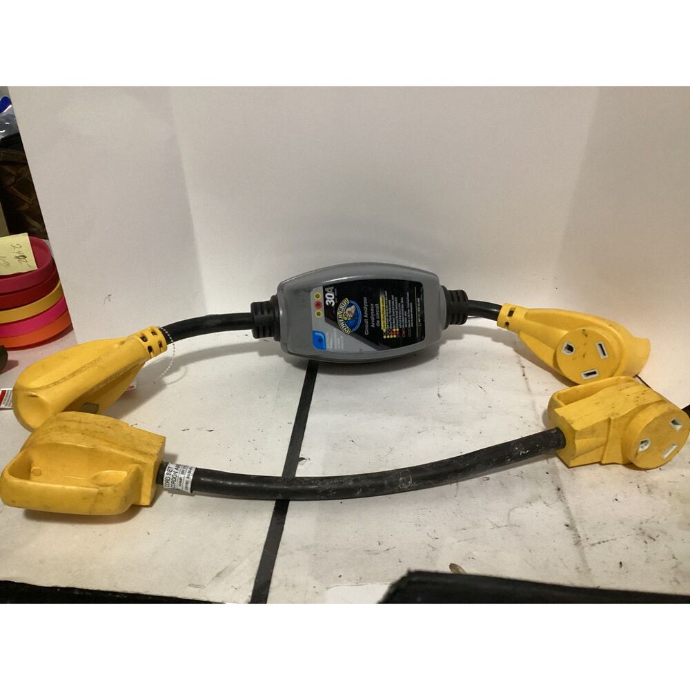 Camco Power Grip Circuit Analyzer Surge Protector - 30A 125Vw/50a to 30a adapter